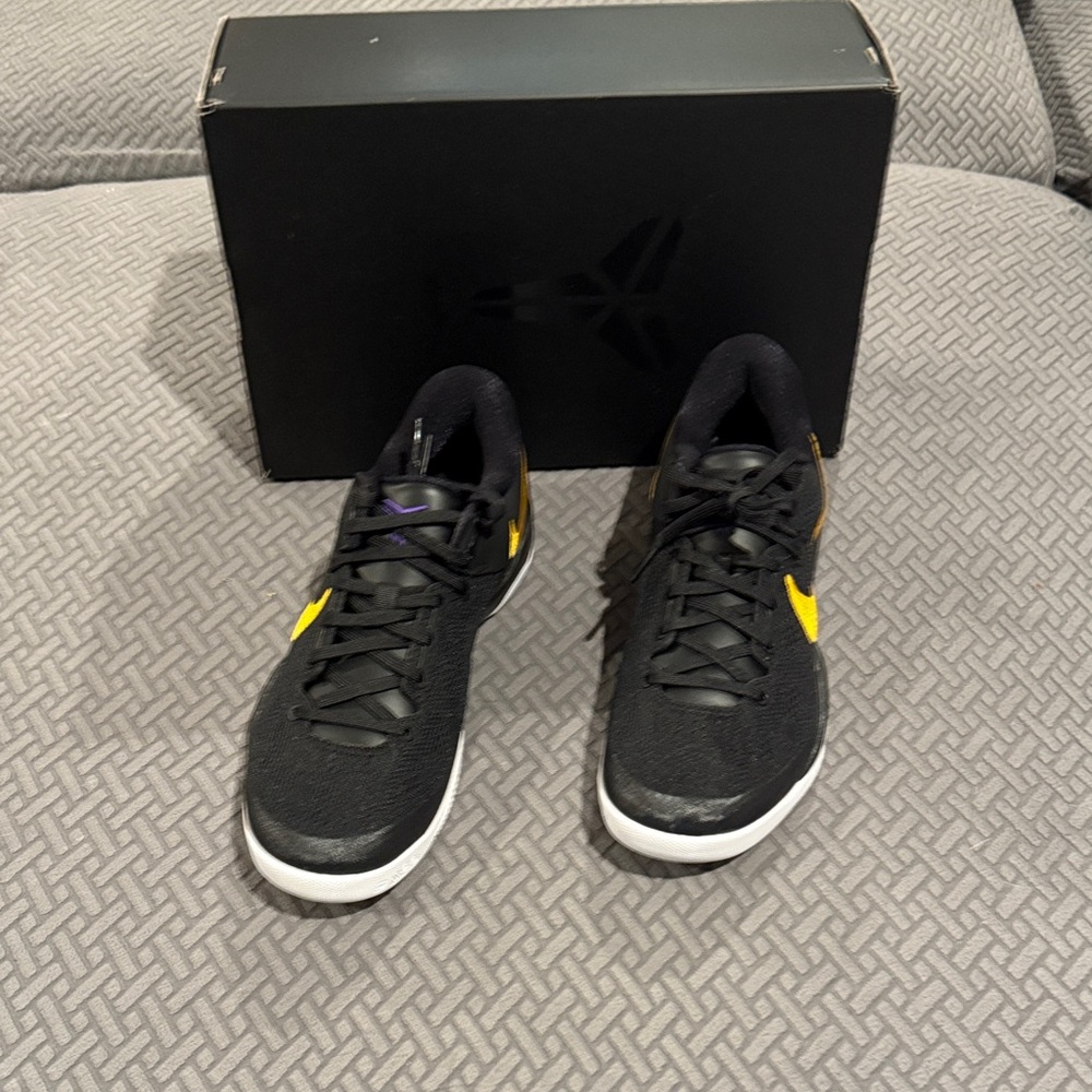 Brand New Sz 8.5 Nike Kobe 8 Protro ‘Lakers Away’ w/ Box